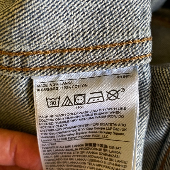 Banana Republic Jean Jacket size medium - Picture 8 of 11